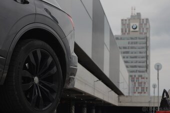 Volkswagen Touareg 3.0 TDI V6 R-Line 4Motion - 19