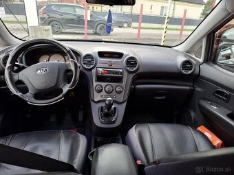 Kia Carens 2.0 LX - 19
