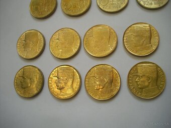 predam Ceskoslovenske a Ceske 10, 20, 50 korun UNC - 19