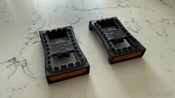 SHIMANO - adaptér plastový SMPD22 pedálov SPD: 5