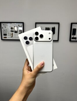 Apple iPhone 17 Pro Max 256GB Silver: 1 239