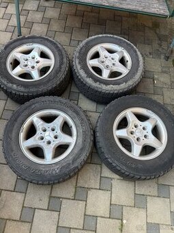 Mercedes zimná sada 255/65 R16