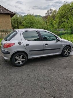 Pegeot 206