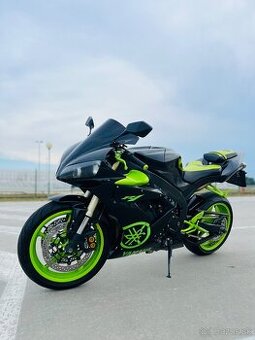 Yamaha R1
