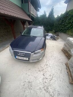 Predam audi a4