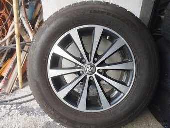 Predám elektróny kia plus zimné pneu 215/70R16