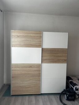 Nabytok plus elektronika