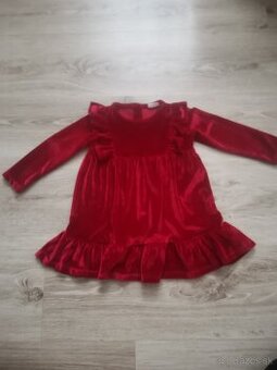 Vianočné červené šaty