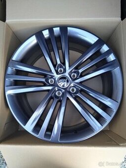 Alu R 18" pre SUPERB II, OCTAVIA III SCOUT + zimné pneu.