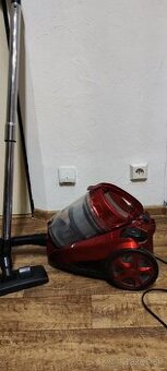 Bezvreckový vysávač