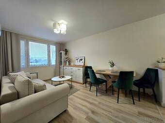 2+KK byt, Tr. SNP, 40 m2, 6. pos, rekonštruovaný a zariadený