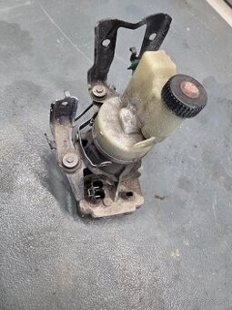 Servo čerpadlo Renault Master