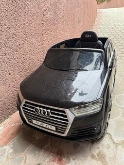 Elektrické autíčko Audi Q7