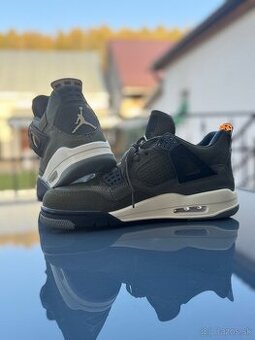 JORDAN 4 SE CRAFT "MEDIUM OLIVE"