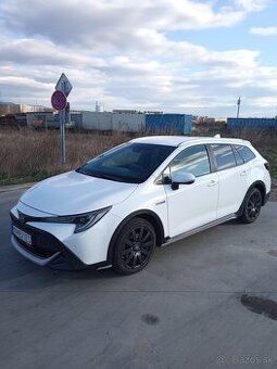 Toyota Corolla Combi 2.0 Hybrid Trek e-CVT