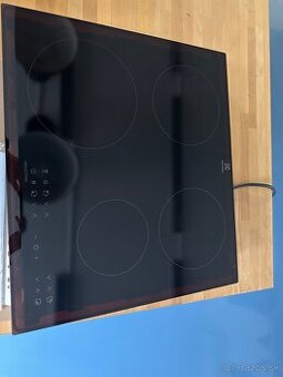 Predám skoro novú indukčnú varnú dosku Electrolux v záruke