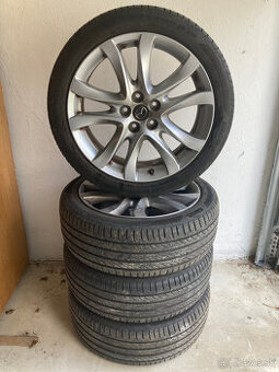 Mazda elektróny 19" s pneu Pirelli