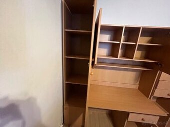 Nábytková zostava pre školáka/študenta – zachovalý stav