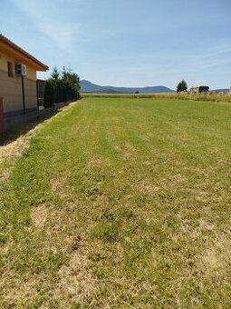 Pozemok Mankovce 1270m² Rezervované