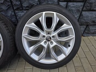 5x100 R18 Škoda Crater 215/45 R18