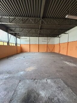 Skladové priestory/ Garáž 220m2