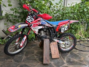 Honda cr 85