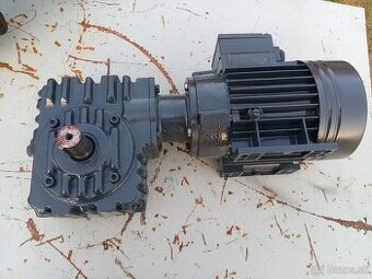 Snekova prevodovka s elektromotorom 0,37kW