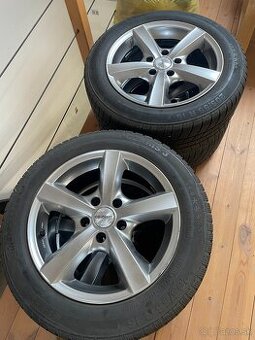 Sada diskov so zimnými pneu R16 5x114,3 205/55