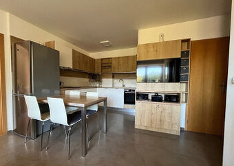 Byt na Donovaloch na bývanie aj podnikanie