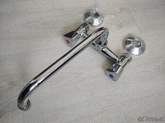 Kuchynska bateria na stenu