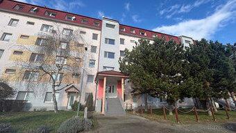 Exkluzívne predáme pekný 3-izbový byt vo Vajnoroch.