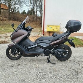 Yamaha T max 530