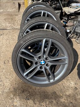 Kolesá s pneu BMW 261M dvojrozmer R18