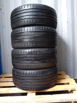215/45R16 Nokian 2022