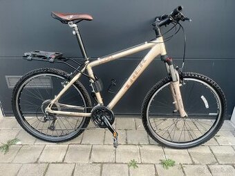 BIKE TREK