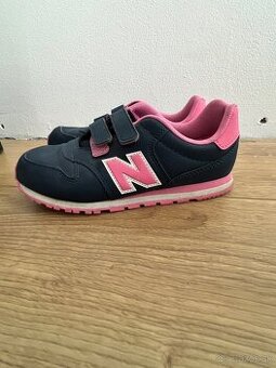 Dievcenske tenisky NEW Balance v.33,5
