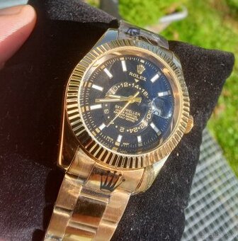 Predám Rolex Sky Dweller - 1