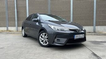 Predám Toyotu Corollu sedan, r.v. 2017, 1. Majiteľ