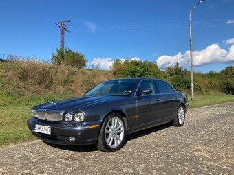 Jaguar XJ Super V8