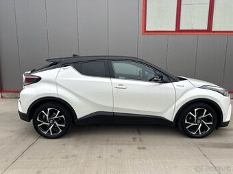 Toyota C-HR 1.8 Hybrid Dynamic E-CVT FWD