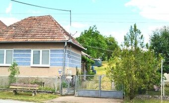 Na predaj krásny starší rodinný dom Zacharovce, Rim.Sobota