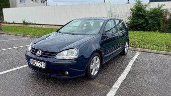 VW Golf 5 1.6 FSI