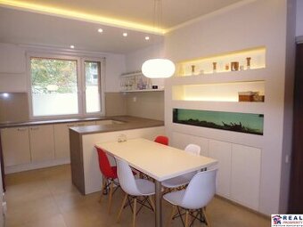 TOP ZREKONŠTRUOVANÝ+ ZARIAD. 5-izb. byt 95 m2+ loggia, vlast