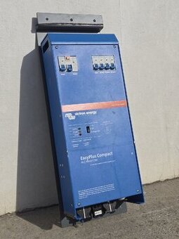 Victron Energy EasyPlus Compact 12/1600/70-16