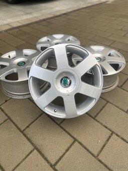 Elektrony 5x112 r16" Škoda Vega