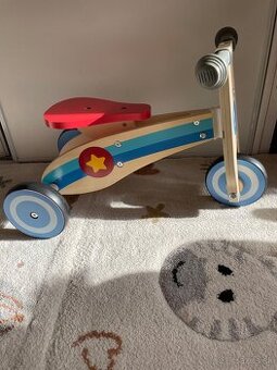 Drevené odrážadlo