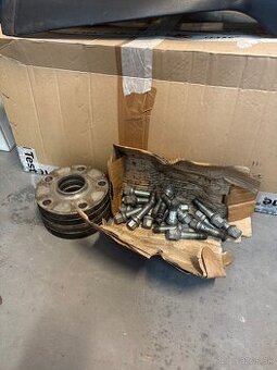 rozširovacie podložky 5x112 20/15mm so šróbmi