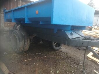 Vlečka vyklapacia sklapac