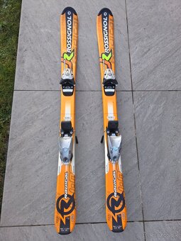 Detská lyže s lyžiarkami