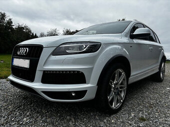 Audi Q7 3.0 TDI S-line Quattro 7 míst